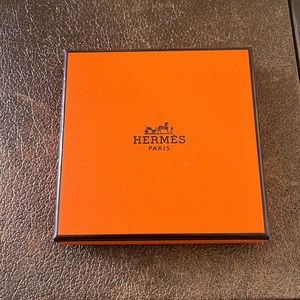 Hermes bracelet box—perfect condition